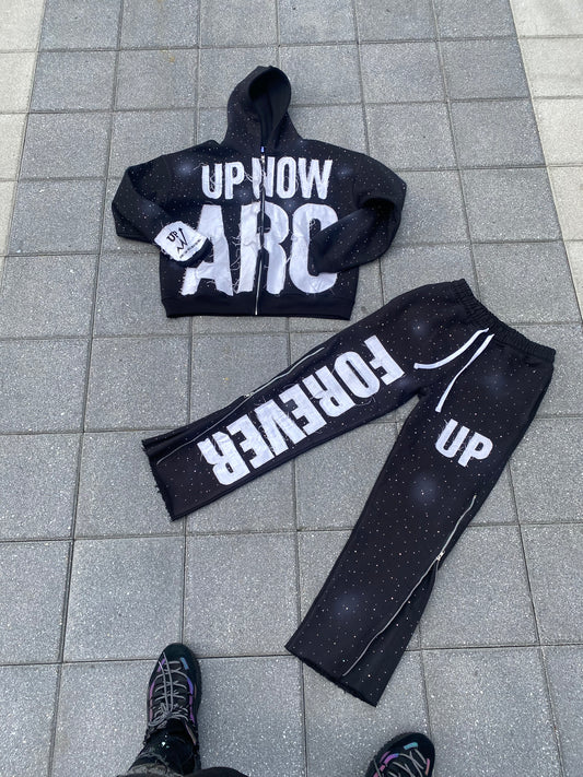 UpNow Sweatsuit (Black)